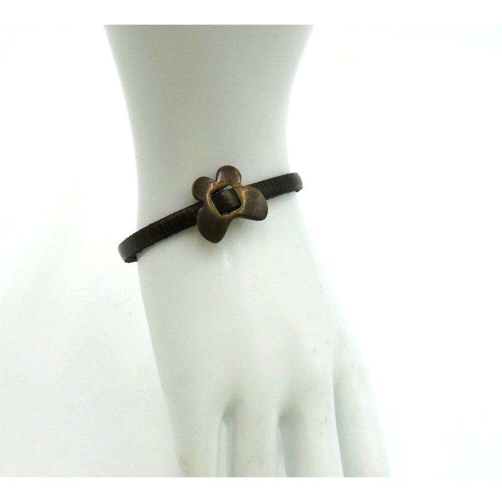 Brown‎ Leather Bracelet Antique Brass Flower Charm Magnetic Clasp Boho